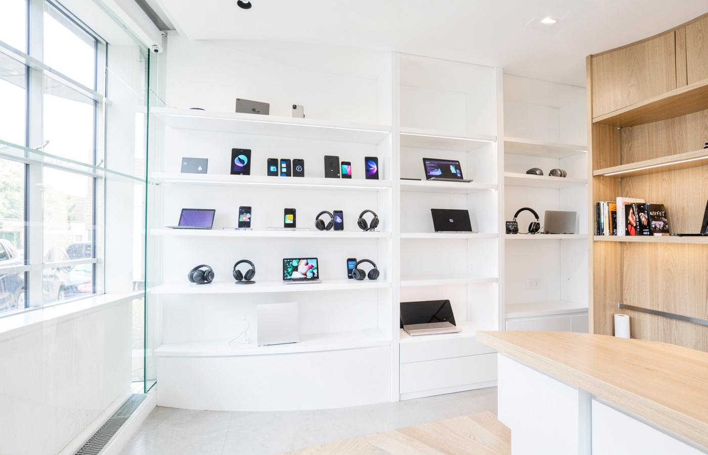 Boutique Tech Store